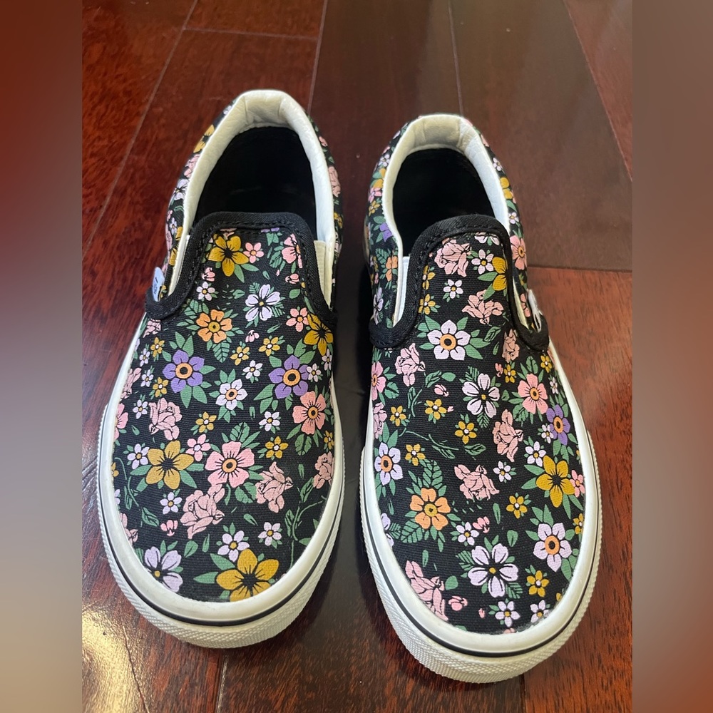 Girls Slip-on Flower Asher Vans